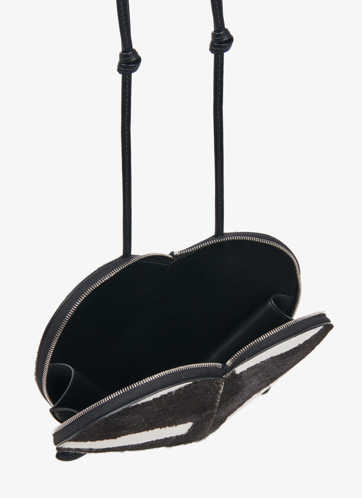 Le Cœur bag in calfskin ALAÏA WHITE/BLACK LE CŒUR BAG IN CALFSKIN